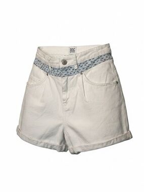 BDG Urban Outfitters White Denim Shorts Size 28. NEW WITHOUT TAGS.